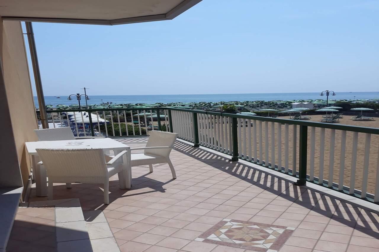 Hotel Florida Lido di Jesolo Eksteriør bilde