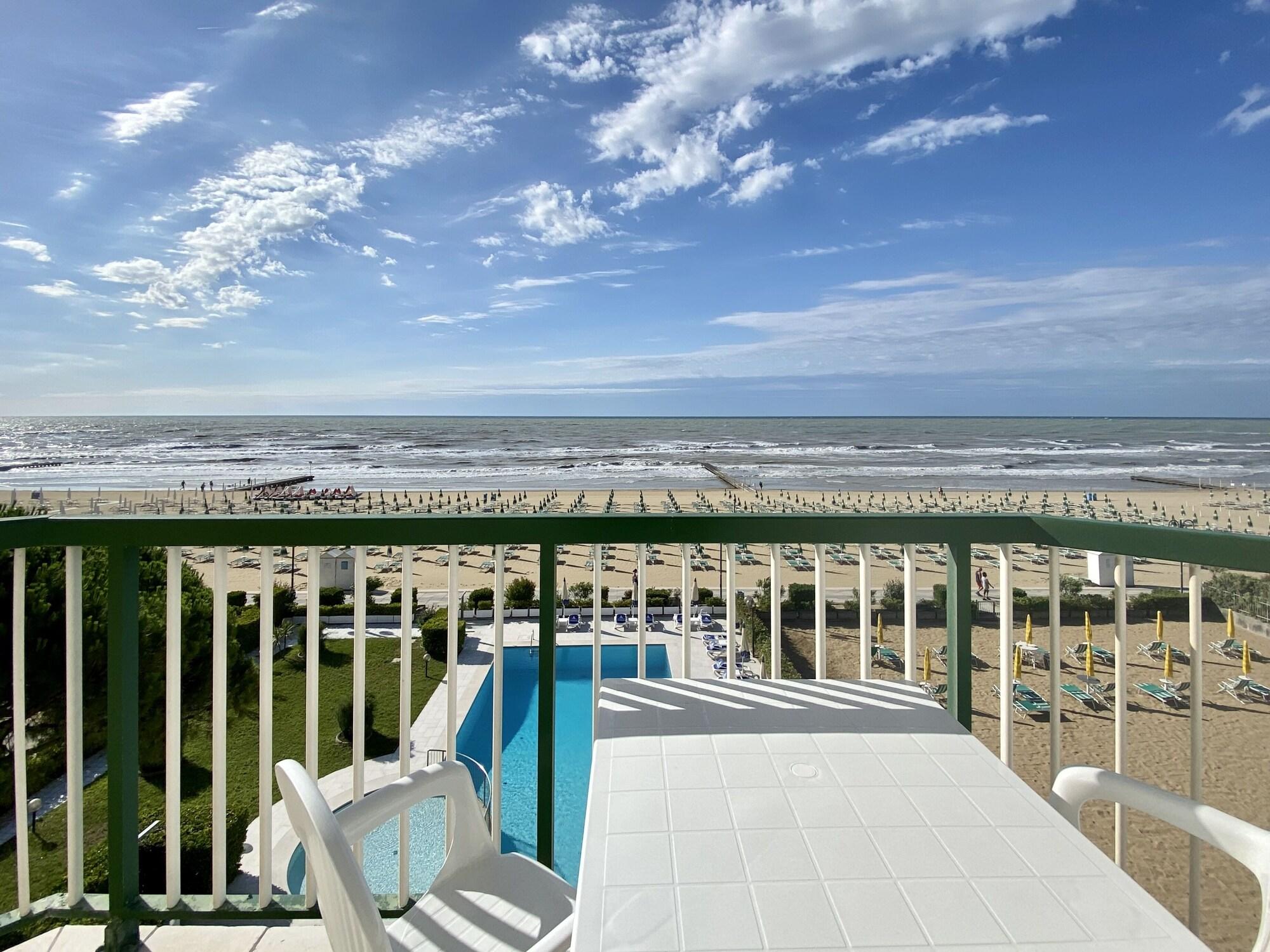 Hotel Florida Lido di Jesolo Eksteriør bilde