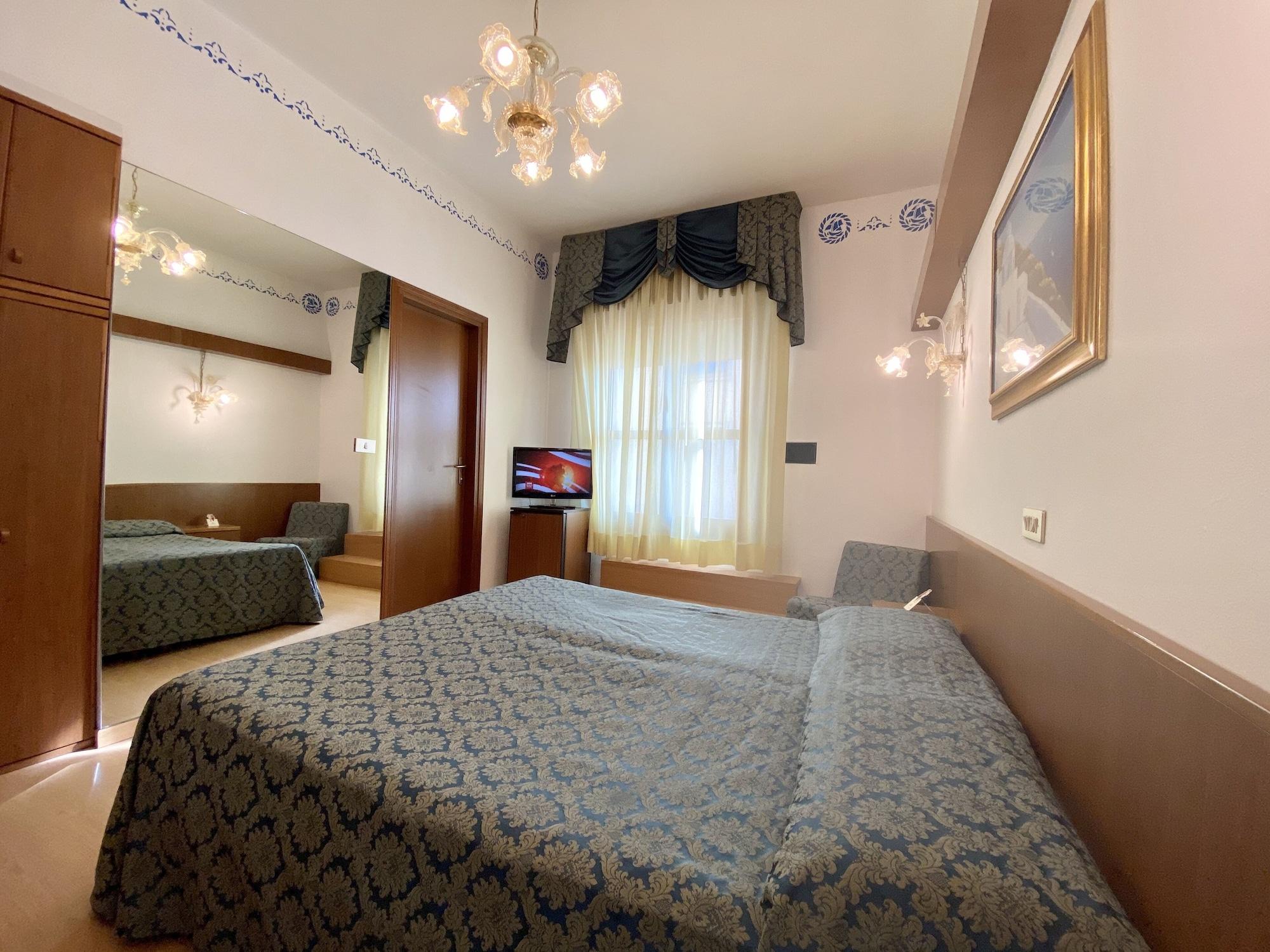Hotel Florida Lido di Jesolo Eksteriør bilde